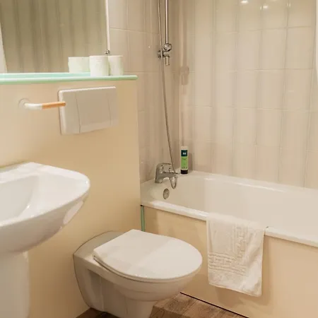 Logis Hotel 2*