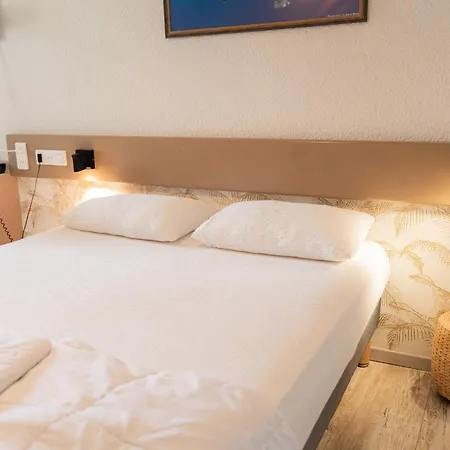 Hotel Logis 2*