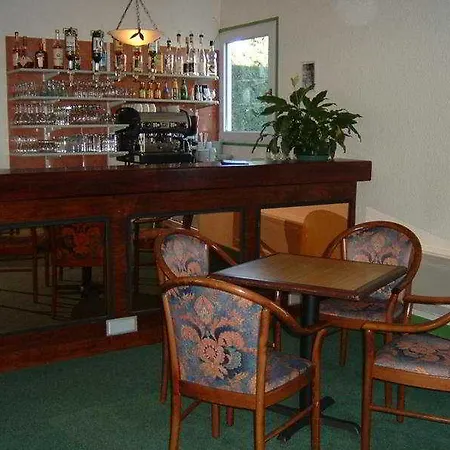 Logis Hotell 2*