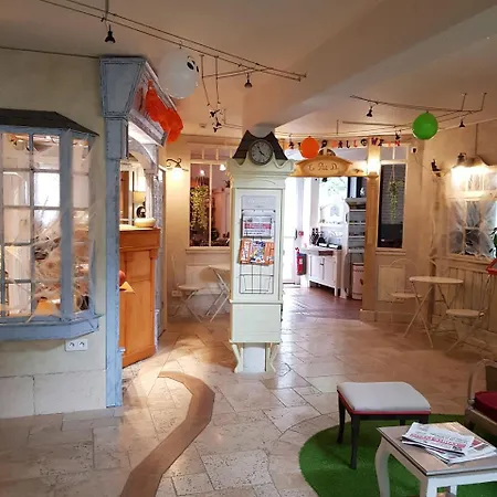 Hotel Logis 2*