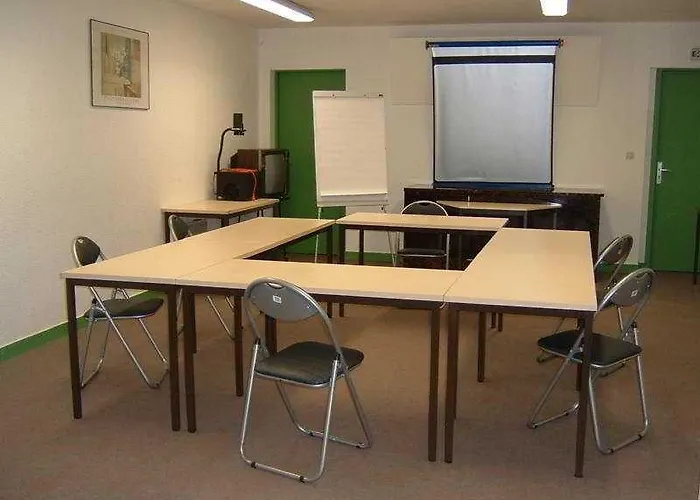 Hotell Logis Poitiers