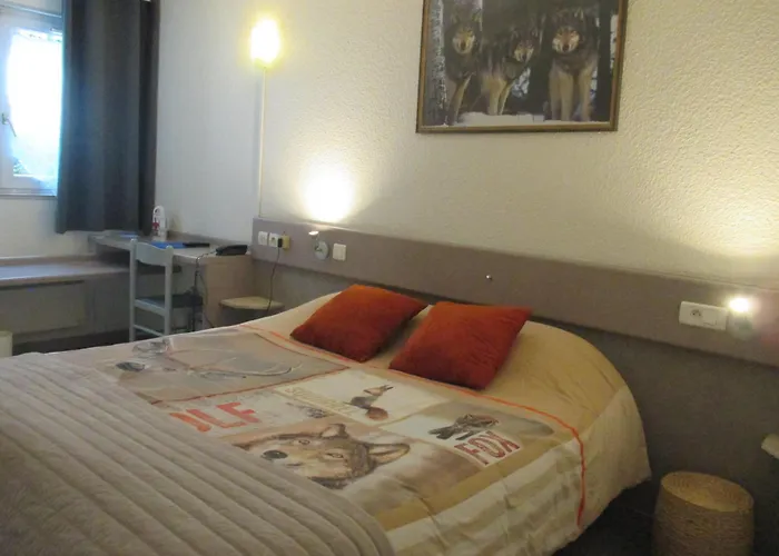 Logis 2* ポアティエ